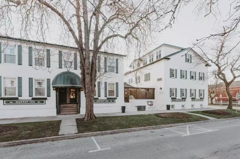 בית מלון כפרי Moffat Inn
