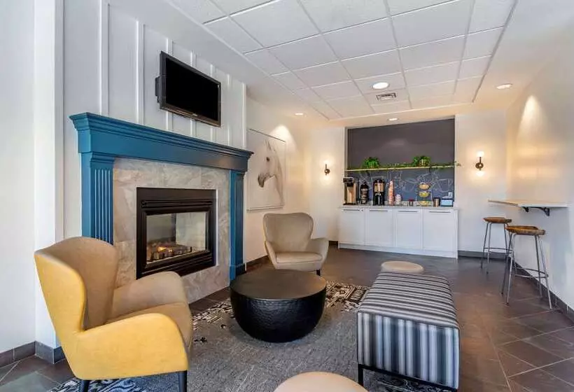 Clarion Hotel & Conference Centre