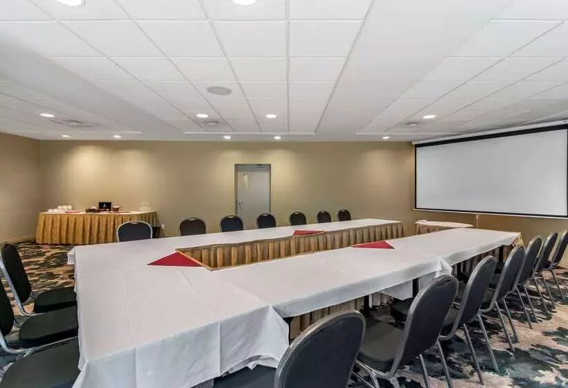 Clarion Hotel & Conference Centre