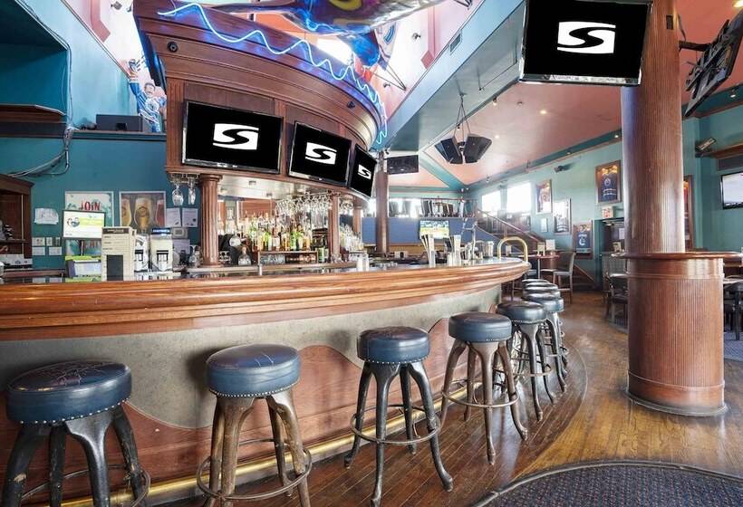 Sandman Hotel Quesnel