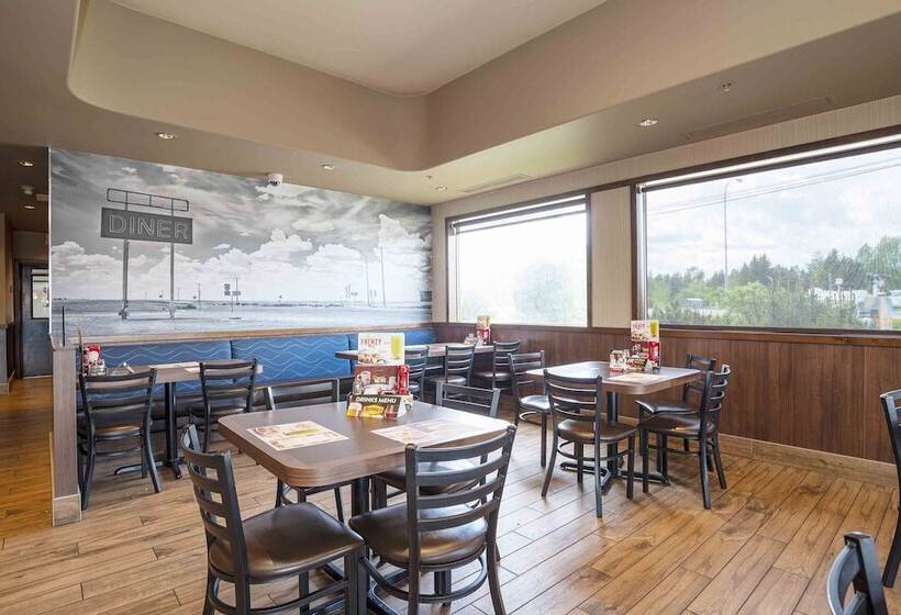 Sandman Hotel Quesnel