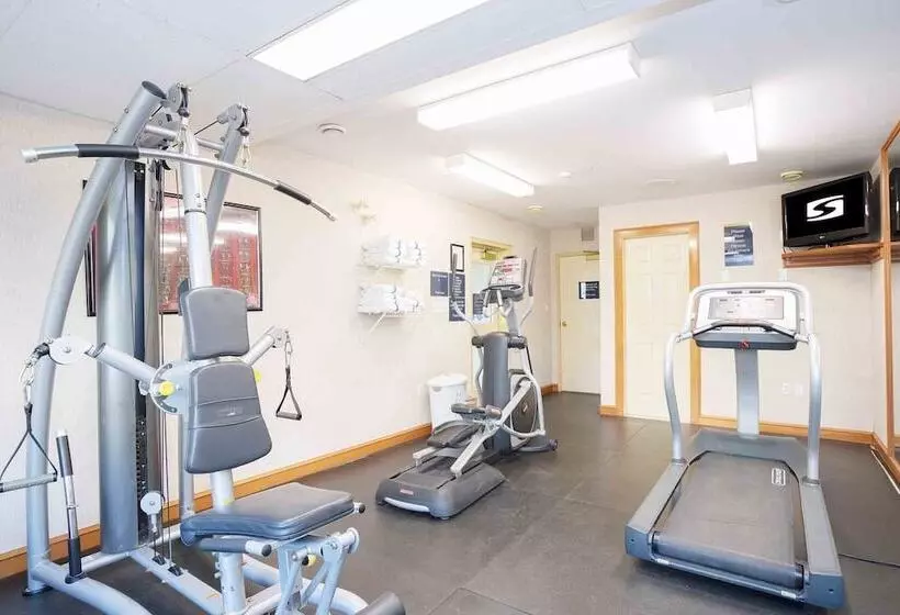 Sandman Hotel Quesnel