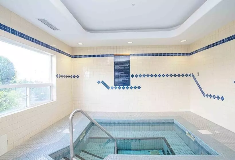 Sandman Hotel Quesnel