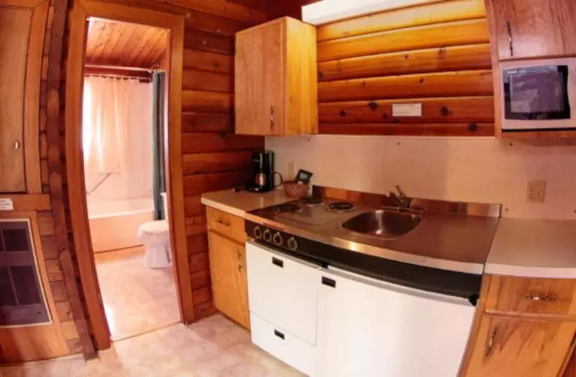 Jasper House Bungalows