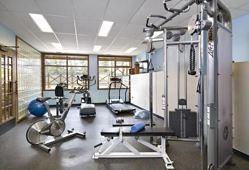 リゾートホテル Pyramid Lake Lodge