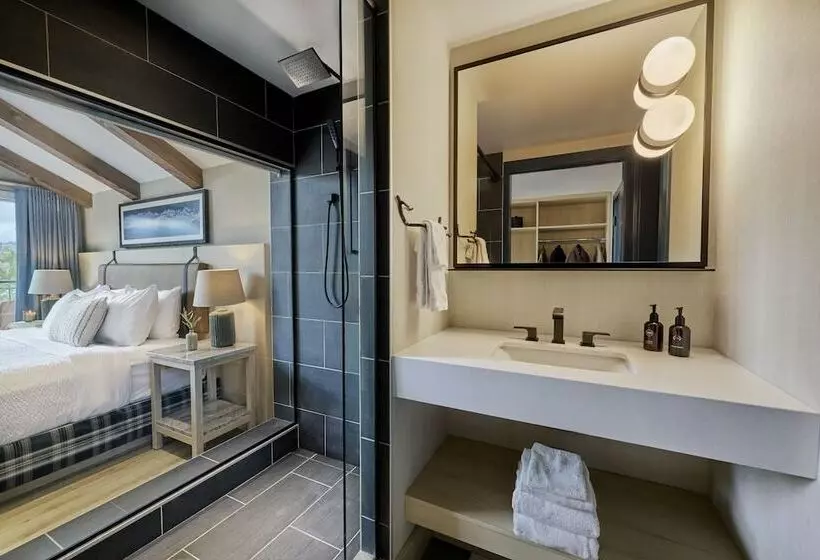 リゾートホテル Pyramid Lake Lodge