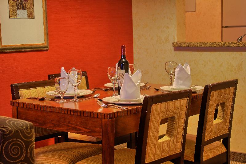 אתר נופש Holiday Inn Osoyoos