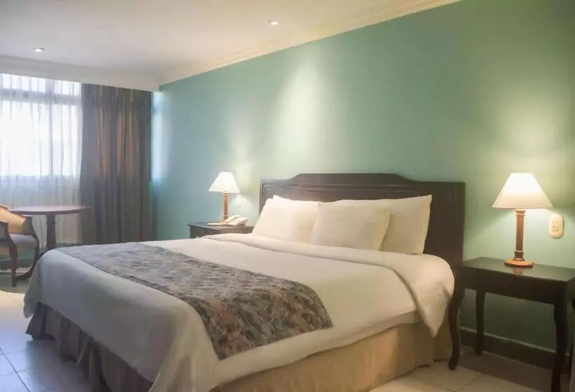 Hotel Faranda Express Puerta del Sol Barranquilla