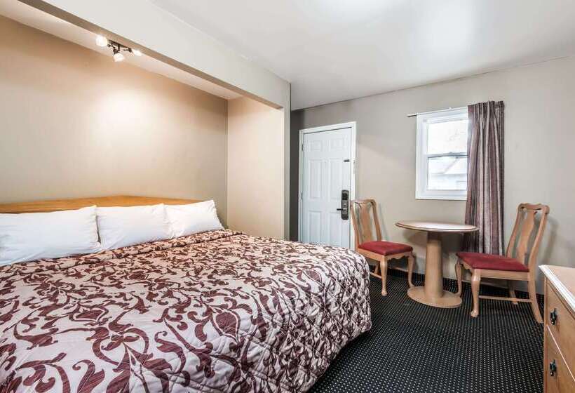 هتل Knights Inn London Ontario