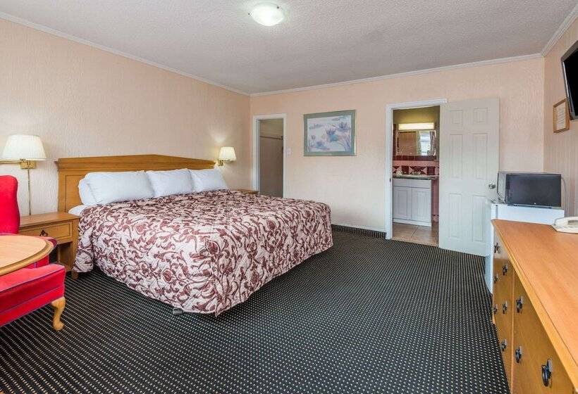 هتل Knights Inn London Ontario