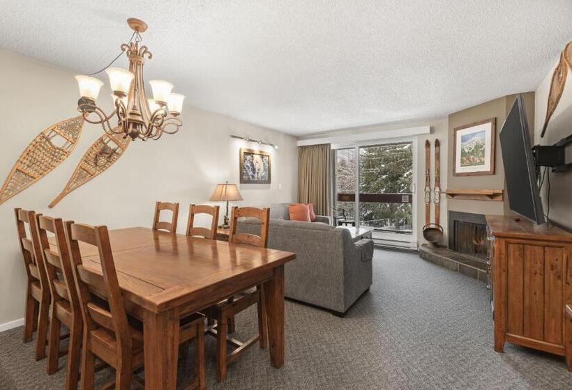 هتل Tantalus Resort Lodge