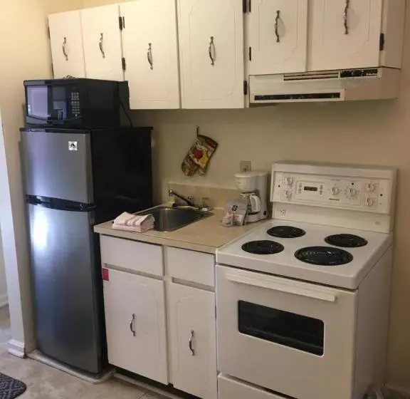 ホテル Wessex Inn By The Sea