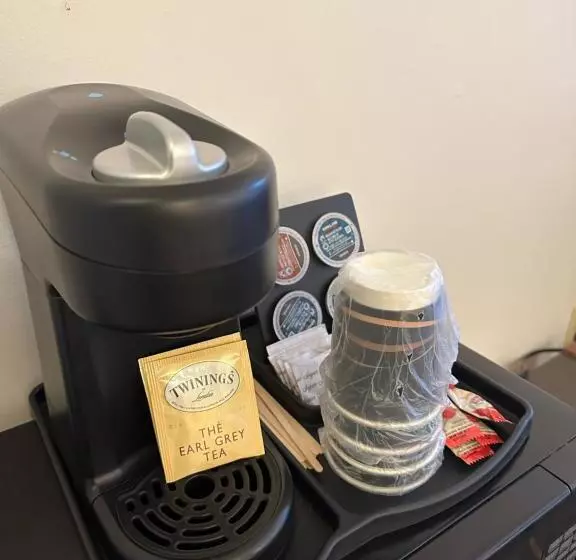 فندق Wessex Inn By The Sea