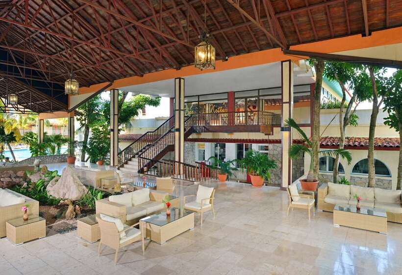 استراحتگاه Sol Río de Luna & Mares