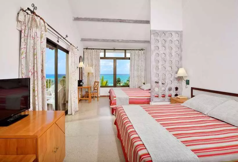 استراحتگاه Sol Río de Luna & Mares