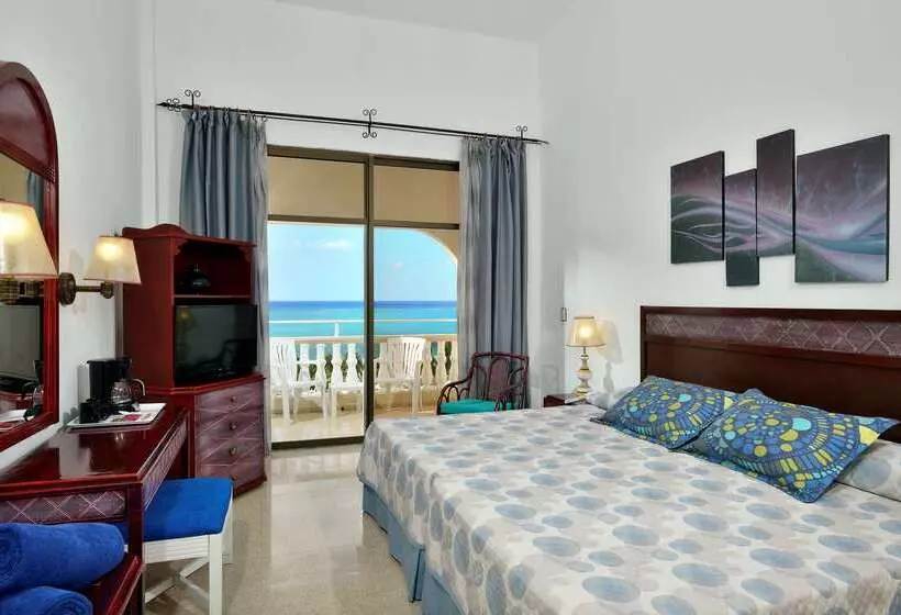 استراحتگاه Sol Río de Luna & Mares