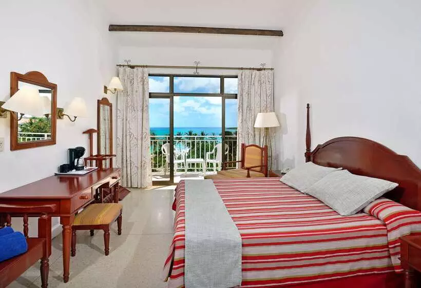 استراحتگاه Sol Río de Luna & Mares