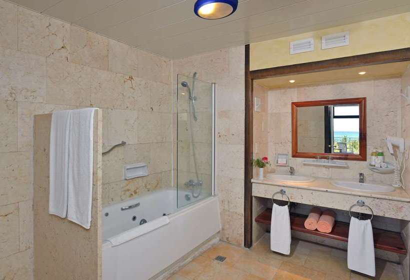 استراحتگاه Sol Río de Luna & Mares