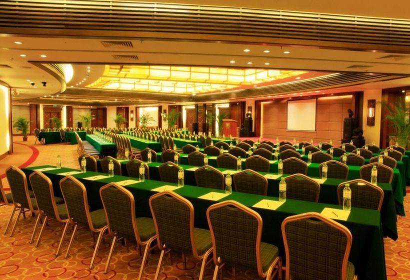 Cactus Resort Sanya By Gloria