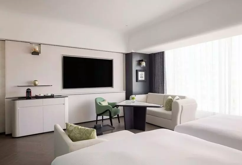 호텔 Hilton Shanghai City Center