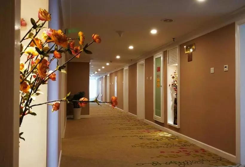 Отель Ningbo World