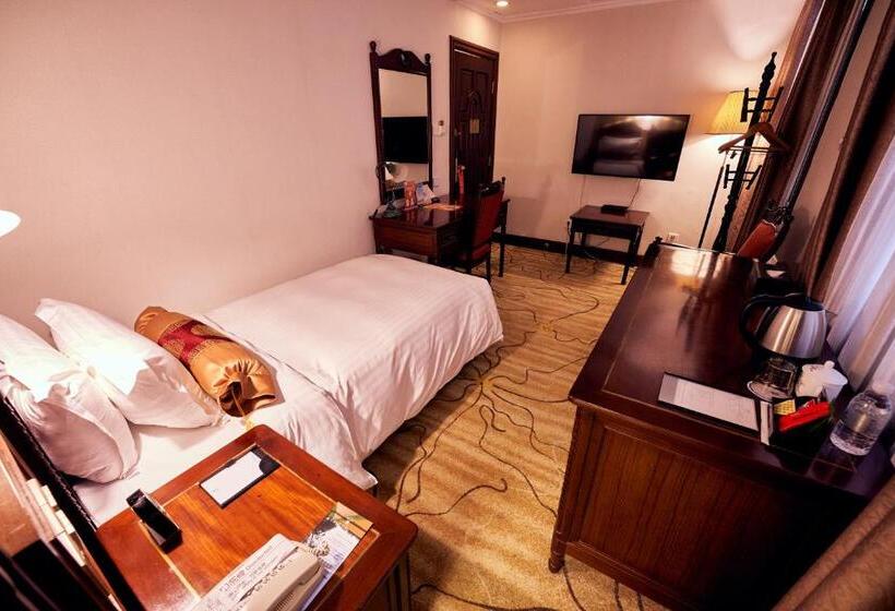 Hotel Jin Jiang Pacific