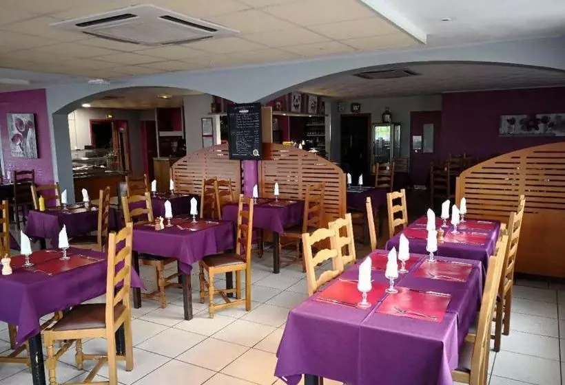 בית מלון כפרי Au Germenoy