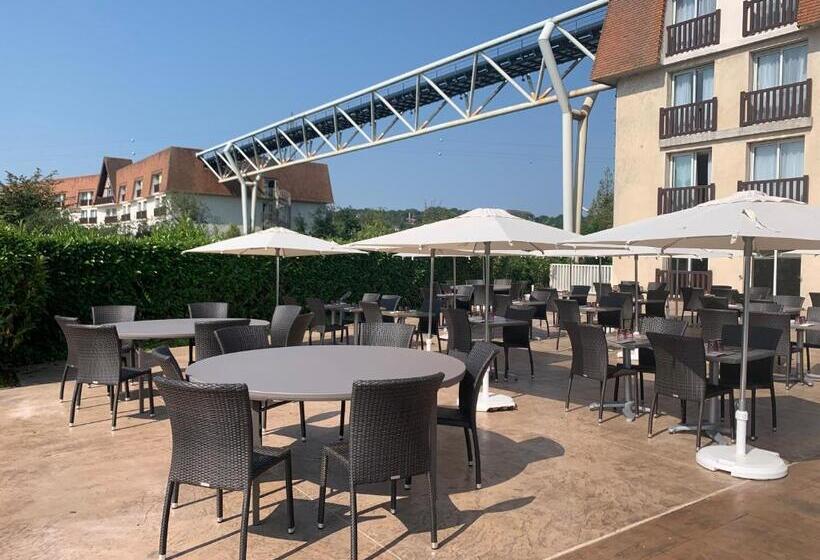 בית מלון כפרי Amirauté Hôtel Golf Deauville