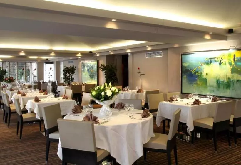 هتل Amirauté Hôtel Golf Deauville