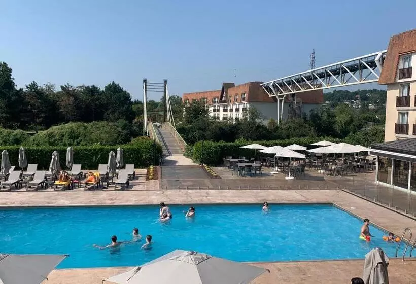 هتل Amirauté Hôtel Golf Deauville