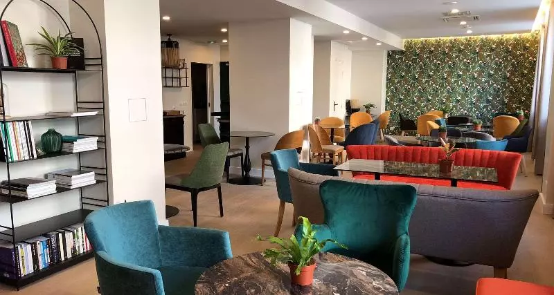Apolonia Paris Montmartre; Sure Hotel Collection By Best Western