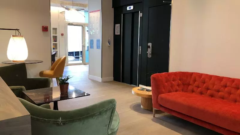 Apolonia Paris Montmartre; Sure Hotel Collection By Best Western