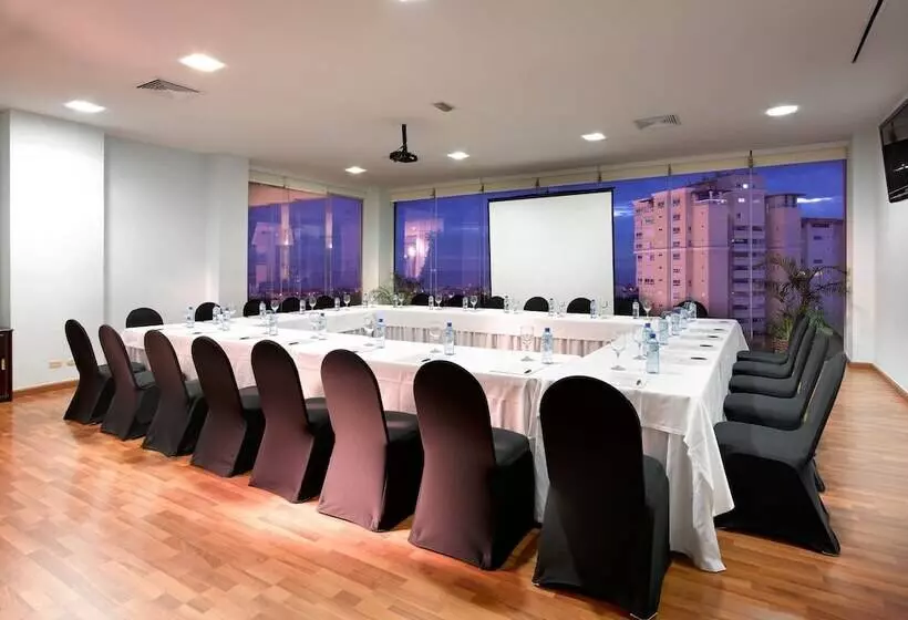 فندق Dominican Fiesta