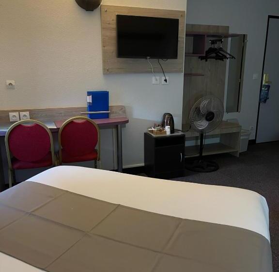 فندق Kyriad Saint Fargeau Ponthierry  Apollonia