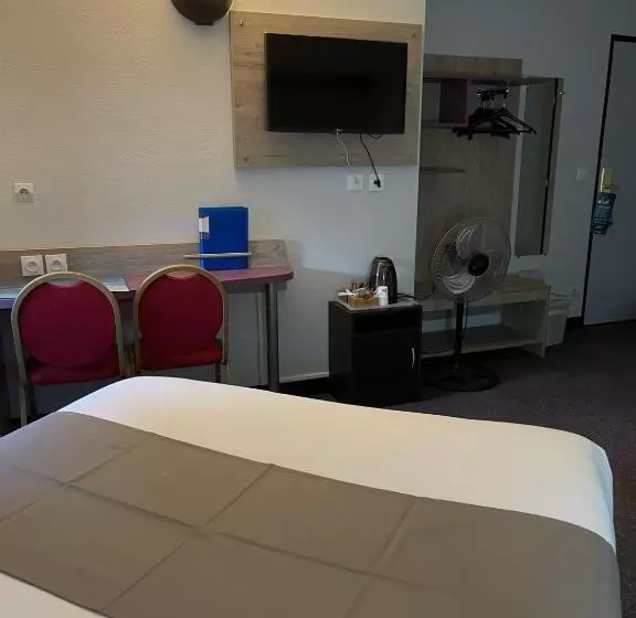 ホテル Kyriad Saint Fargeau Ponthierry Apollonia