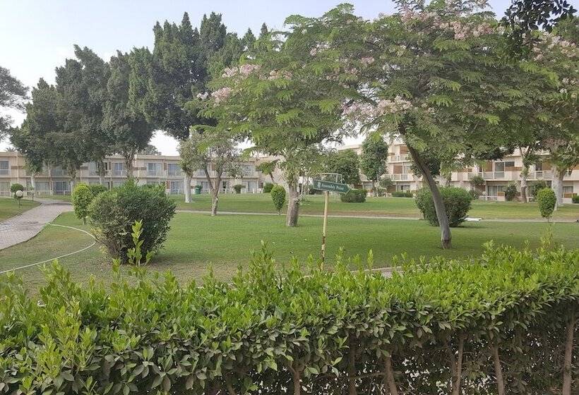 Pyramids Park Resort Cairo