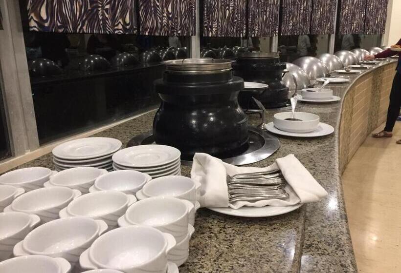 Pyramids Park Resort Cairo