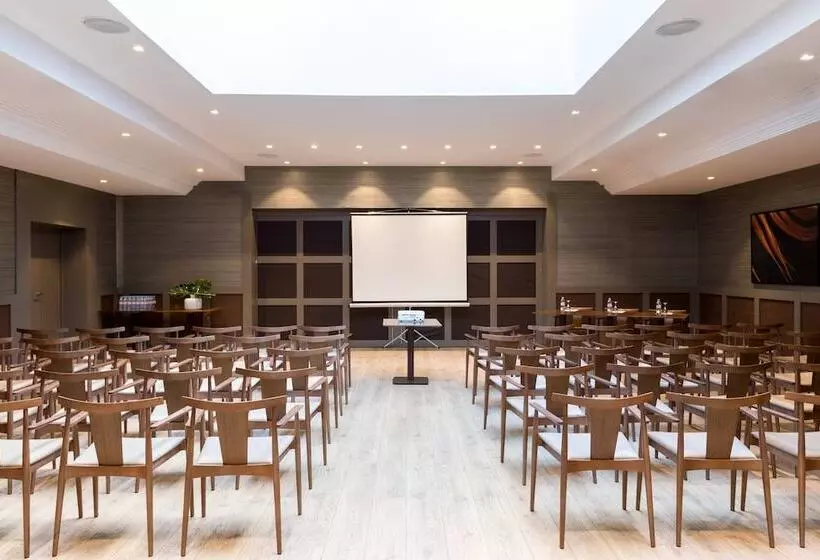 Ac Hotel By Marriott Nice