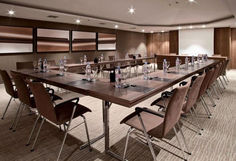 Ac Hotel By Marriott Nice