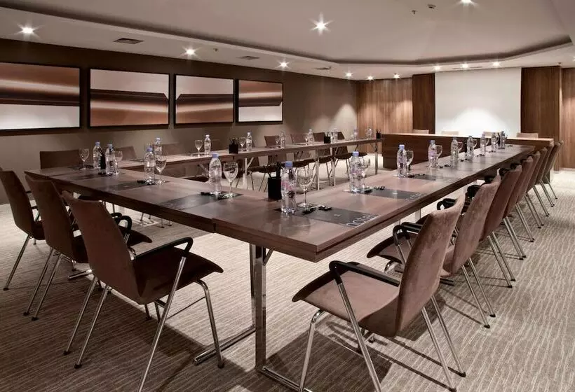 Ac Hotel By Marriott Nice