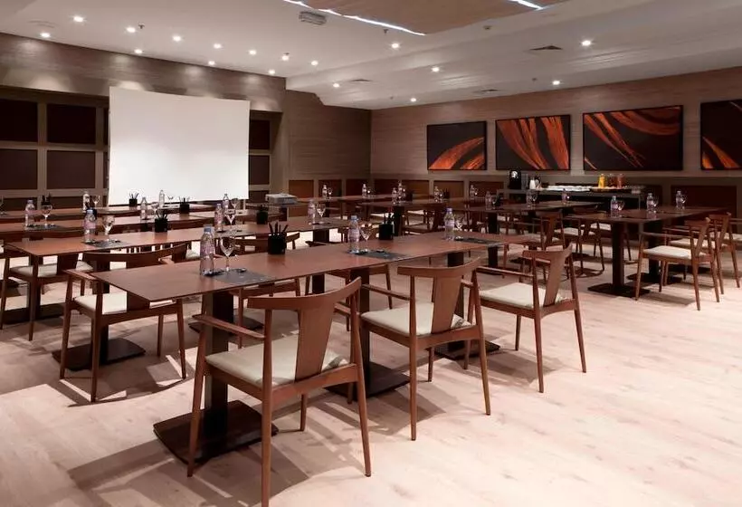 Ac Hotel By Marriott Nice