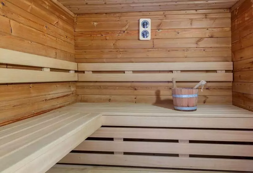 ホテル Best Western Hôtel Grand Parc Marne La Vallée