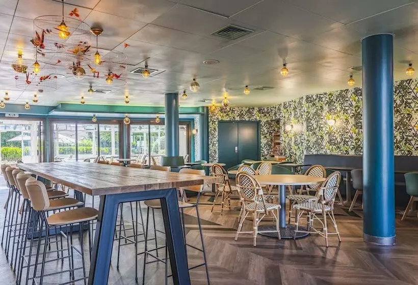 ホテル Best Western Hôtel Grand Parc Marne La Vallée