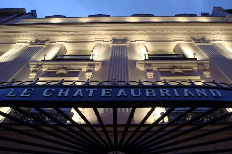 ホテル Chateaubriand