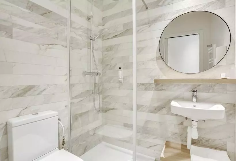 Отель Courseine