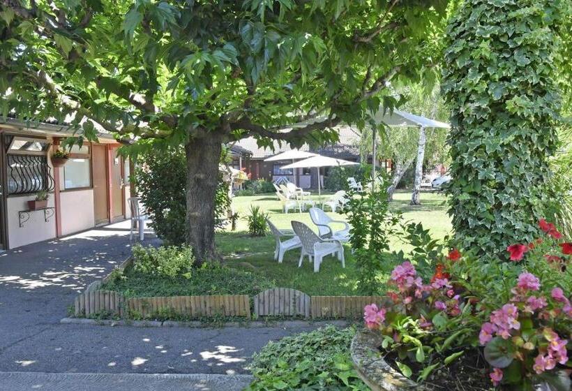 בית מלון כפרי Cristol