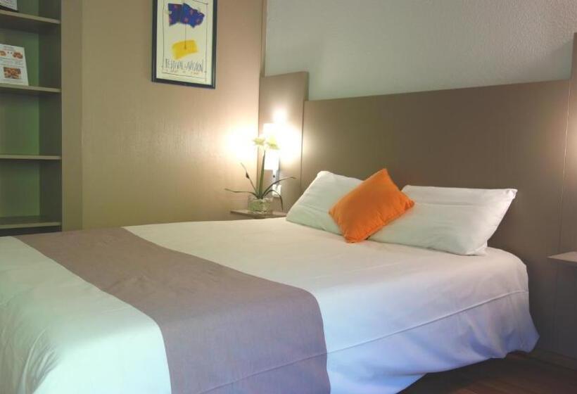 בית מלון כפרי Cristol