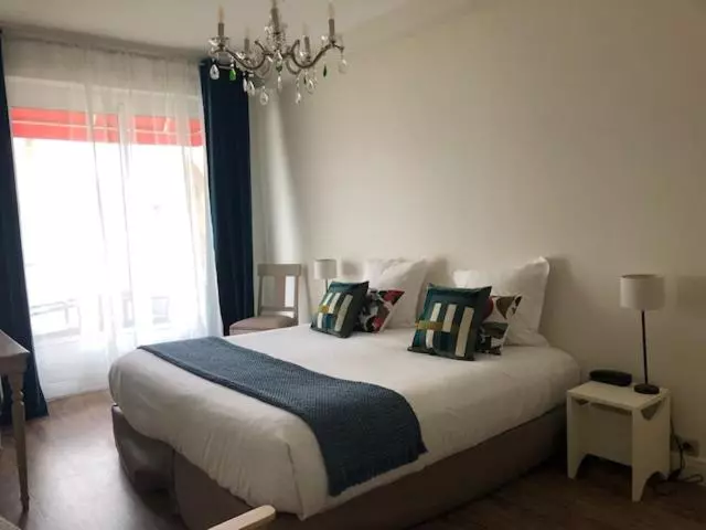 בית מלון כפרי Family Golf