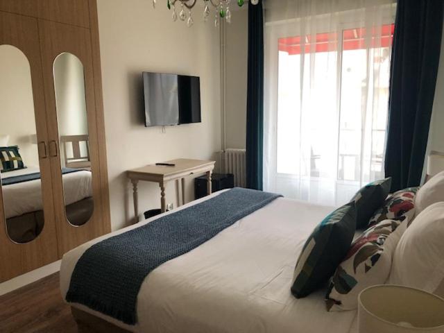 בית מלון כפרי Family Golf