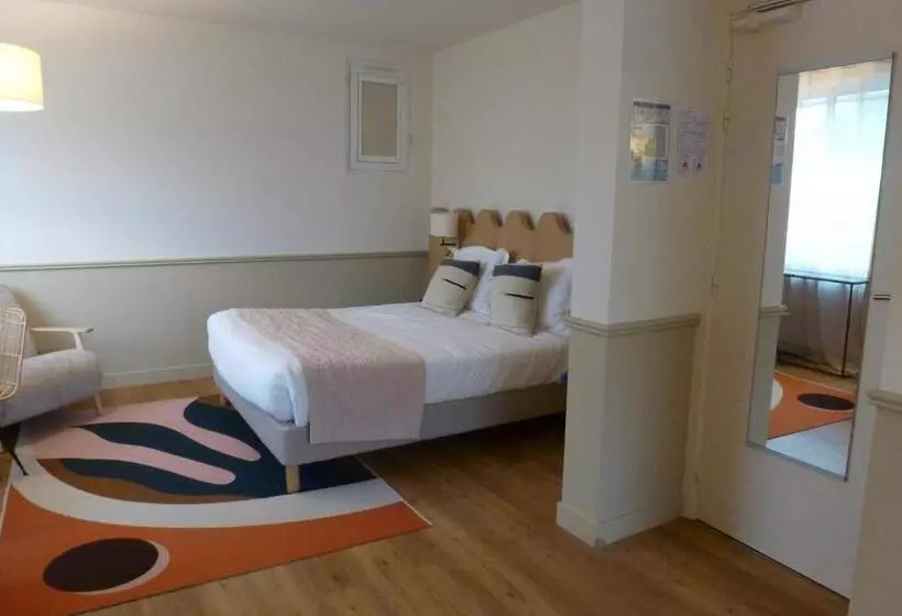 בית מלון כפרי Family Golf